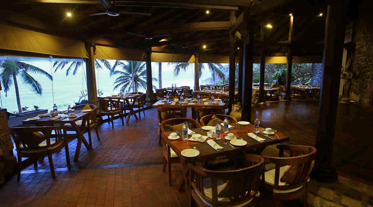 Niraamaya Wellness Retreats, Surya Samudra, Kovalam Esterno foto