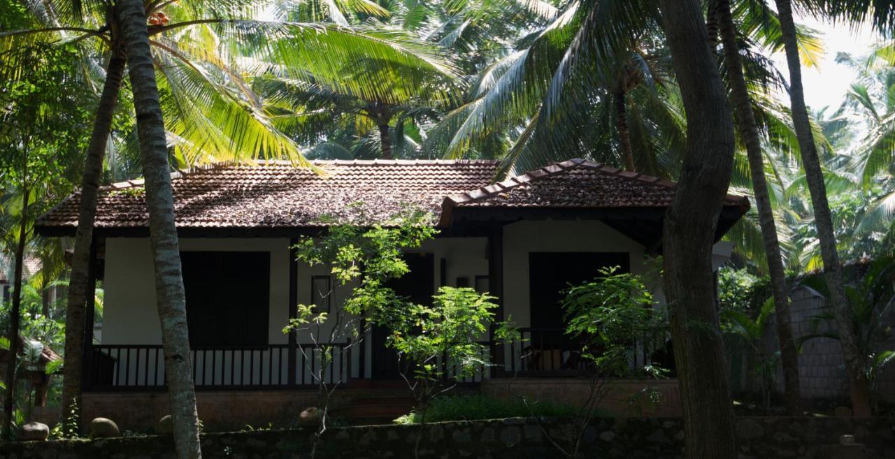 Niraamaya Wellness Retreats, Surya Samudra, Kovalam Esterno foto
